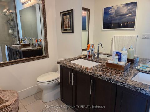 Photo 13 at 815 - 39 Queens Quay E, Waterfront Communities C8, Toronto