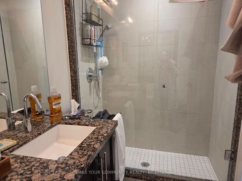 Photo 14 at 815 - 39 Queens Quay E, Waterfront Communities C8, Toronto