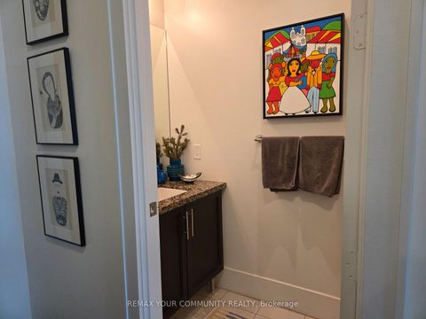 Photo 16 at 815 - 39 Queens Quay E, Waterfront Communities C8, Toronto