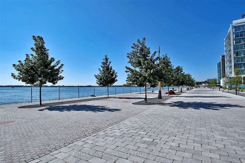 Photo 32 at 815 - 39 Queens Quay E, Waterfront Communities C8, Toronto