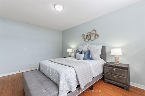 Photo 20 at 98 Willowridge Road, Richview, Toronto