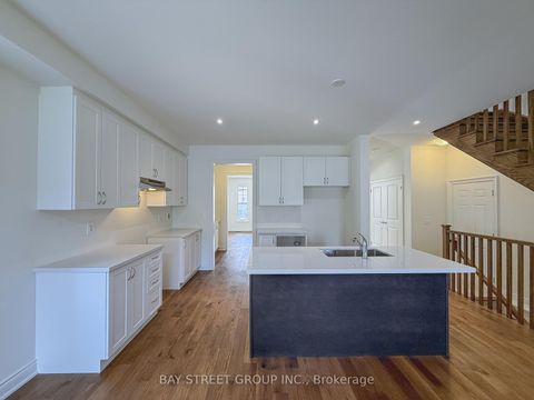 Photo 7 at 18 Shelson Place, Sutton & Jackson's Point, Georgina