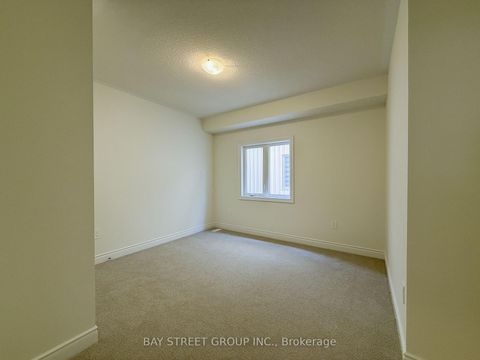 Photo 17 at 18 Shelson Place, Sutton & Jackson's Point, Georgina