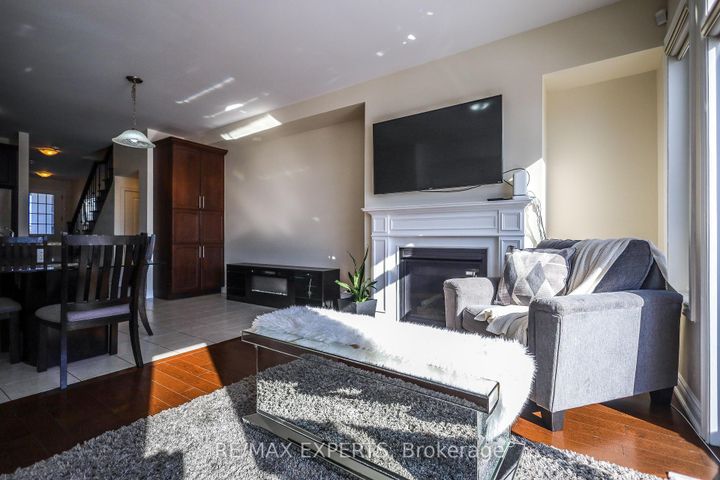 Photo 18 at 27 Hogan Manor Drive, Northwest Brampton, Brampton