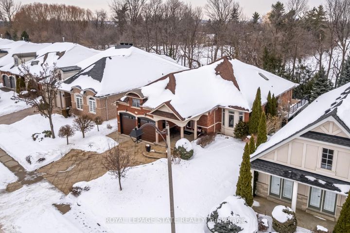 Photo 3 at 17 Mcnutt Street, Bram West, Brampton