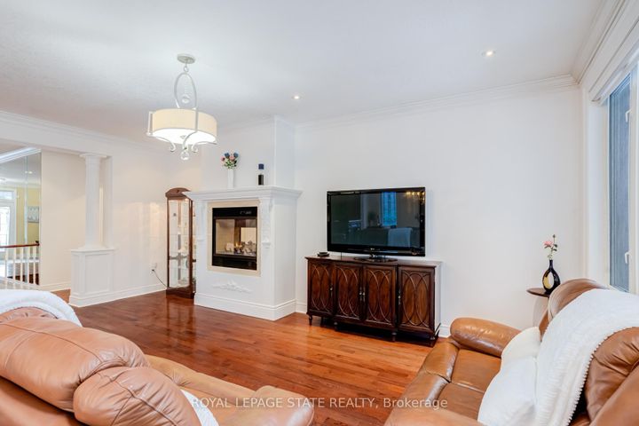 Photo 19 at 17 Mcnutt Street, Bram West, Brampton