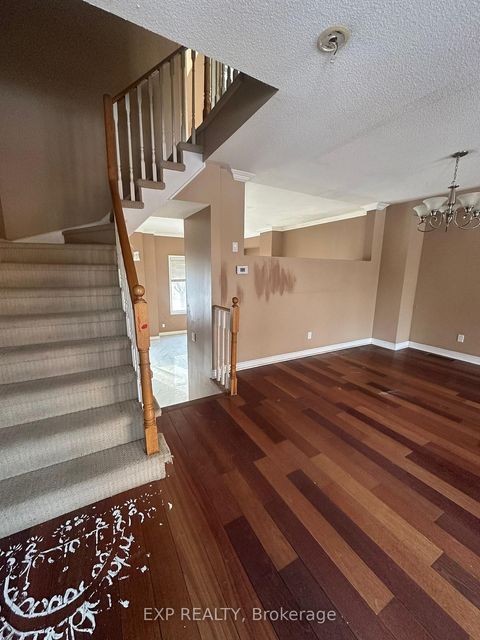 Photo 5 at 10 Guildpark Pathway, Guildwood, Toronto