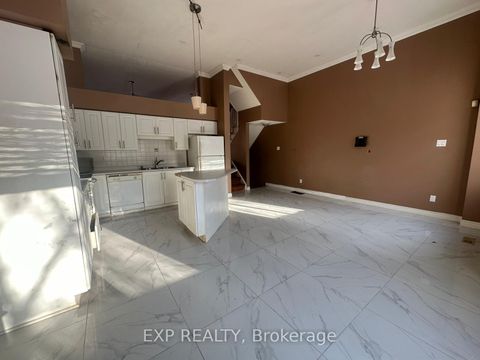 Photo 12 at 10 Guildpark Pathway, Guildwood, Toronto