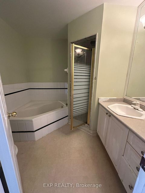 Photo 18 at 10 Guildpark Pathway, Guildwood, Toronto