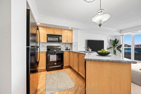 Photo 6 at 536 - 33 Cox Boulevard, Unionville, Markham