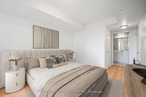 Photo 8 at 536 - 33 Cox Boulevard, Unionville, Markham