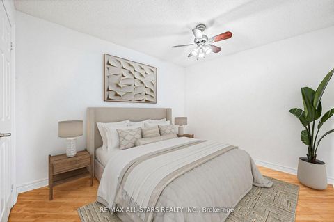 Photo 10 at 536 - 33 Cox Boulevard, Unionville, Markham