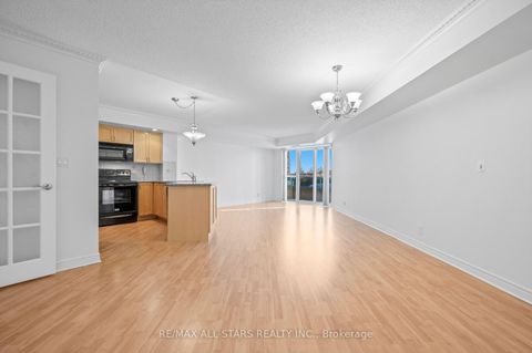 Photo 14 at 536 - 33 Cox Boulevard, Unionville, Markham