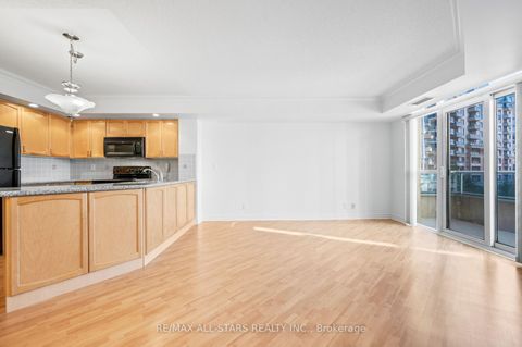 Photo 16 at 536 - 33 Cox Boulevard, Unionville, Markham