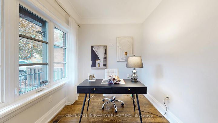 Photo 14 at 1 Dustan Crescent, East York, Toronto