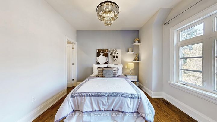 Photo 25 at 1 Dustan Crescent, East York, Toronto