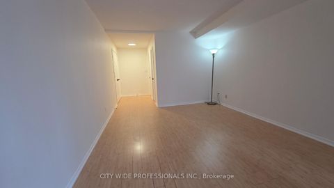 Photo 9 at 202 - 28 Hollywood Avenue, Willowdale East, Toronto