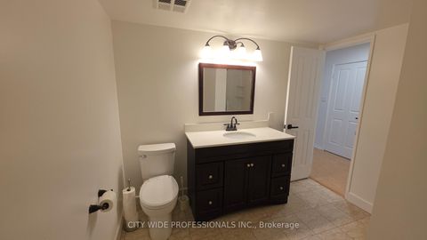 Photo 14 at 202 - 28 Hollywood Avenue, Willowdale East, Toronto