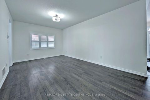 Photo 4 at 187 Lyle Drive, Bowmanville, Clarington