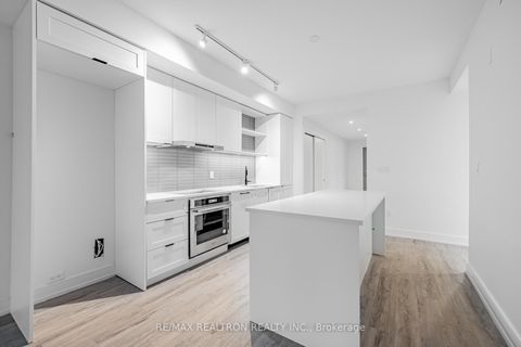 Photo 11 at 814 - 185 Dunlop Street E, Lakeshore, Barrie