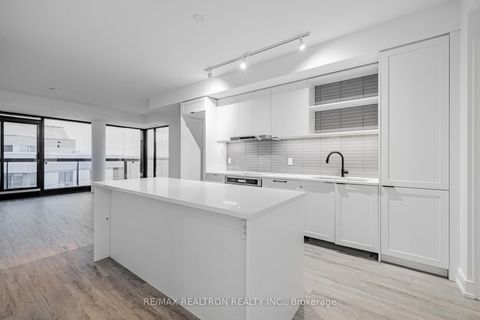 Photo 16 at 814 - 185 Dunlop Street E, Lakeshore, Barrie