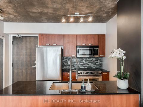 Photo 5 at 1607 - 22 Wellesley Street E, Yonge Corridor, Toronto