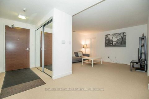 Photo 10 at 26 Capreol Court, Waterfront Communities C1, Toronto
