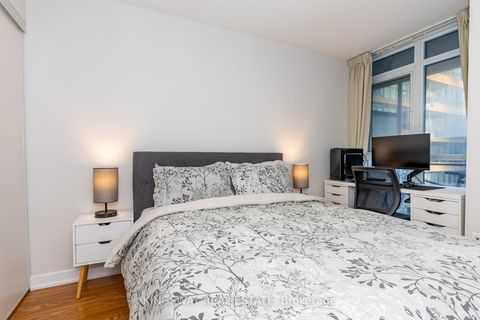 Photo 14 at 746 - 151 Dan Leckie Way, Waterfront Communities C1, Toronto