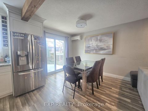 Photo 6 at 44 - 700 Harmony Road N, Pinecrest, Oshawa