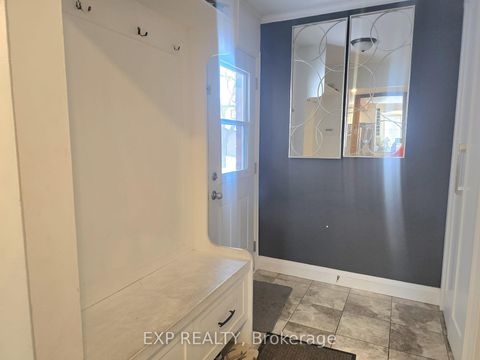 Photo 9 at 44 - 700 Harmony Road N, Pinecrest, Oshawa