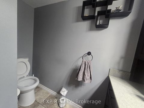 Photo 21 at 44 - 700 Harmony Road N, Pinecrest, Oshawa