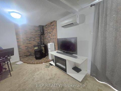 Photo 26 at 44 - 700 Harmony Road N, Pinecrest, Oshawa