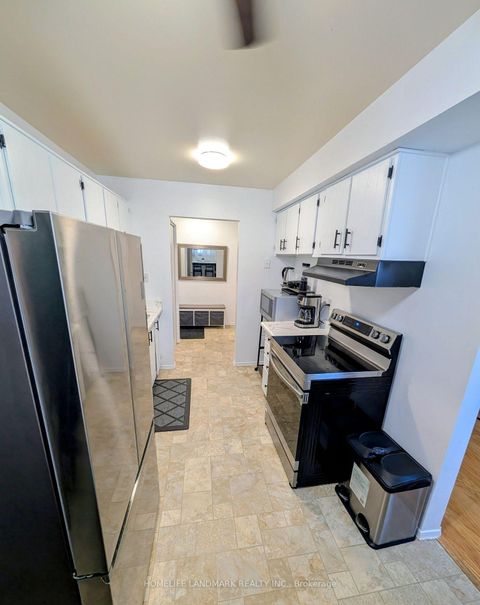 Photo 7 at 15 - 120 Nonquon Road, Centennial, Oshawa