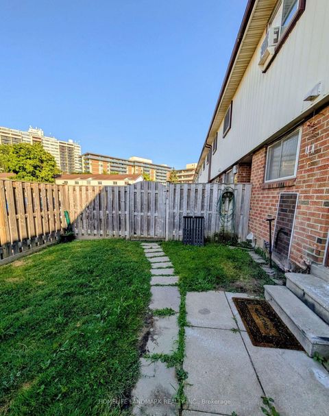 Photo 25 at 15 - 120 Nonquon Road, Centennial, Oshawa