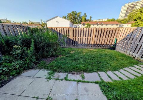 Photo 26 at 15 - 120 Nonquon Road, Centennial, Oshawa