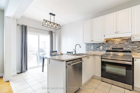 Photo 9 at 40 Forsyth Crescent, West Bayfield, Barrie