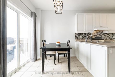 Photo 11 at 40 Forsyth Crescent, West Bayfield, Barrie