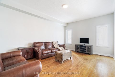 Photo 12 at 40 Forsyth Crescent, West Bayfield, Barrie