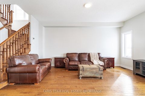 Photo 13 at 40 Forsyth Crescent, West Bayfield, Barrie