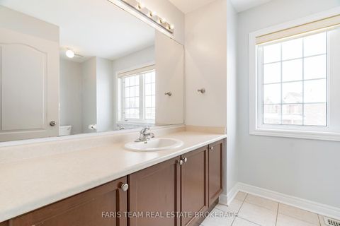 Photo 27 at 40 Forsyth Crescent, West Bayfield, Barrie