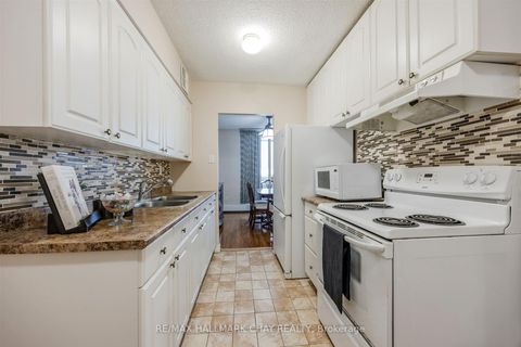 Photo 18 at 208 - 1210 Radom Street, Bay Ridges, Pickering