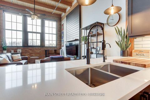 Photo 10 at 310 - 543 Timothy Street W, Central Newmarket, Newmarket