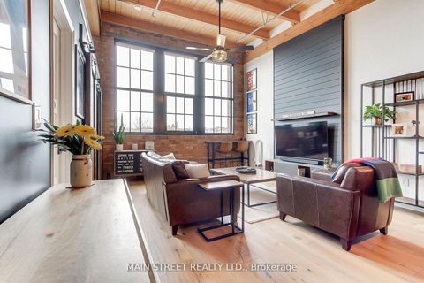 Photo 14 at 310 - 543 Timothy Street W, Central Newmarket, Newmarket