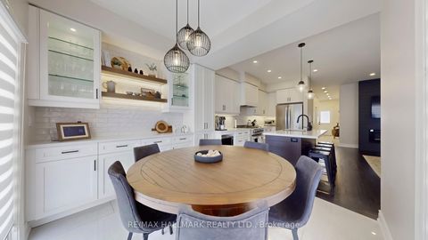 Photo 9 at 11 Martina Crescent, Vellore Village, Vaughan