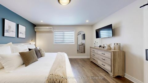 Photo 13 at 11 Martina Crescent, Vellore Village, Vaughan