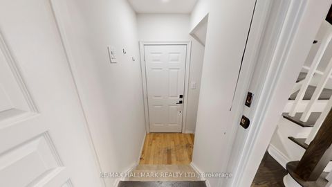 Photo 21 at 11 Martina Crescent, Vellore Village, Vaughan