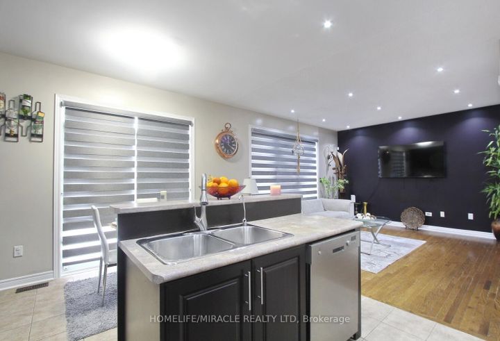 Photo 23 at 11 Bluffmeadow Street, Bram East, Brampton