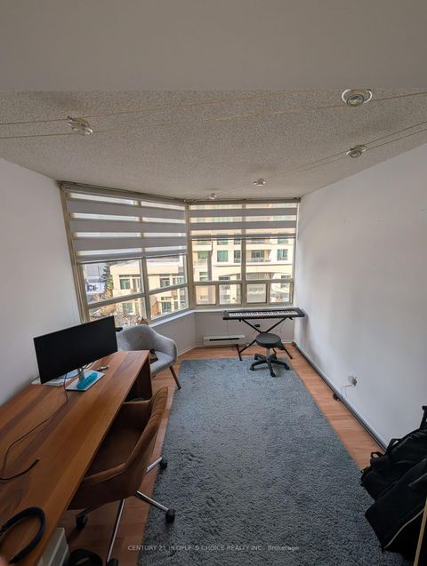 Photo 15 at 403 - 30 Greenfield Avenue, Willowdale East, Toronto