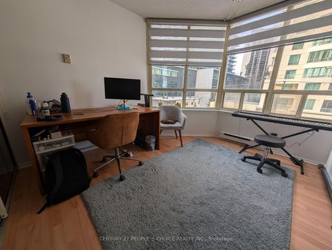 Photo 16 at 403 - 30 Greenfield Avenue, Willowdale East, Toronto