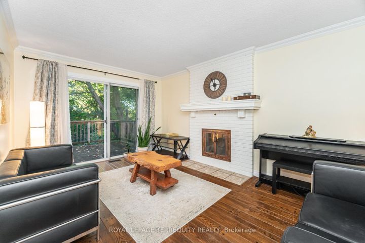 Photo 14 at 4085 Wheelwright Crescent, Erin Mills, Mississauga